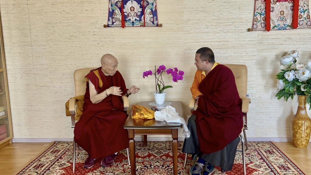 Audience with Yeshe Lodoy Rinpoche