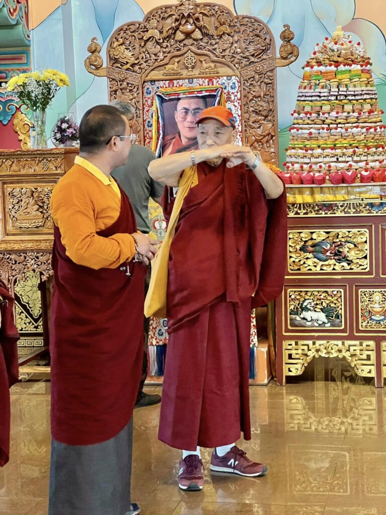 Audience with Yeshe Lodoy Rinpoche